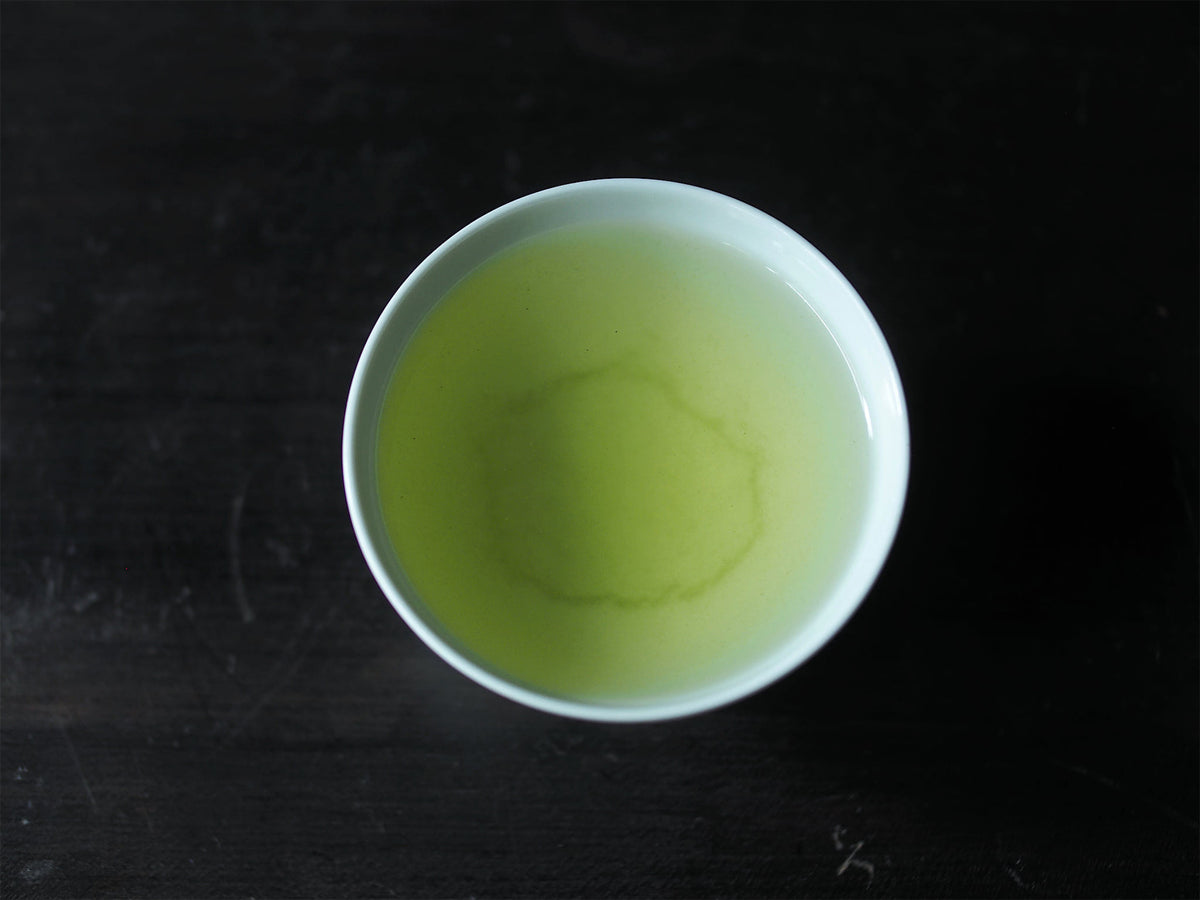 中国元時代晩期&明時代早期の染付(青花)お茶入れ 川瀬順一 青花豆彩葡萄文煎茶碗 五 | しぶや黒田陶苑